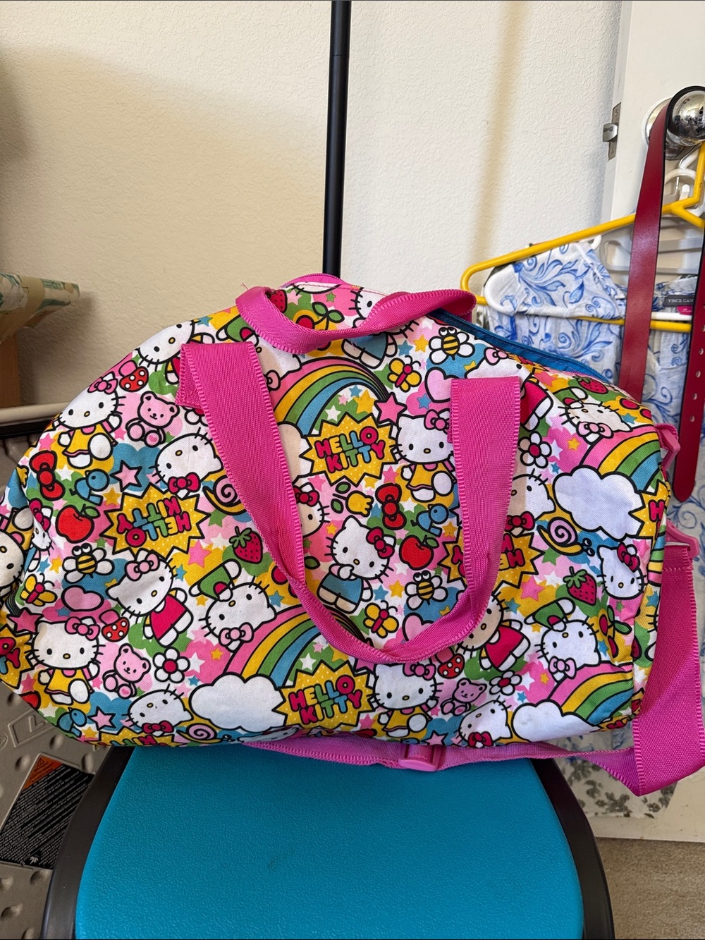 Hello Kitty Duffle - Picture 2 of 5